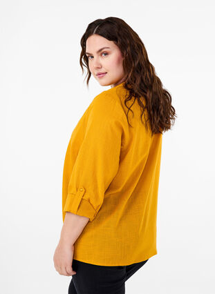 Zizzi Skjortebluse i bomuld med v-udskæring, Golden Yellow, Model image number 1