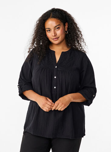 Zizzi Bluse i bomuld med broderi anglaise og 3/4 ærmer, Black, Model image number 0