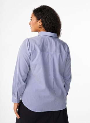 Zizzi Skjorte i økologisk bomuld med perlebroderi, Blue White Stripe, Model image number 1