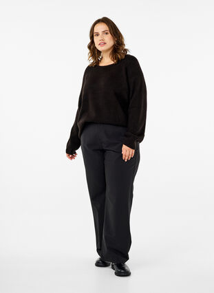 Zizzi Løstsiddende strikbluse med rund hals, Black, Model image number 2