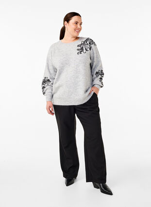 Zizzi Strikbluse med dekorativt mønster , Light Grey Melange, Model image number 2